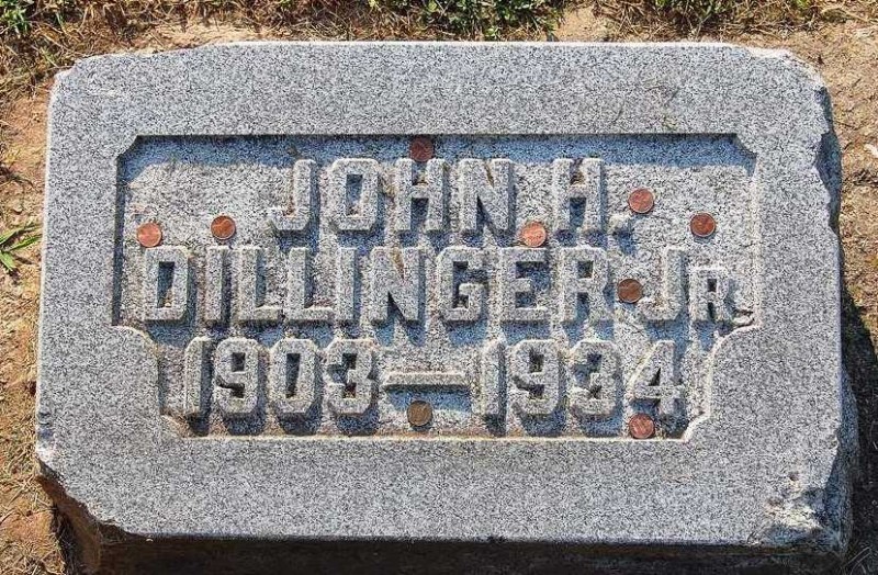 John Dillinger sírköve